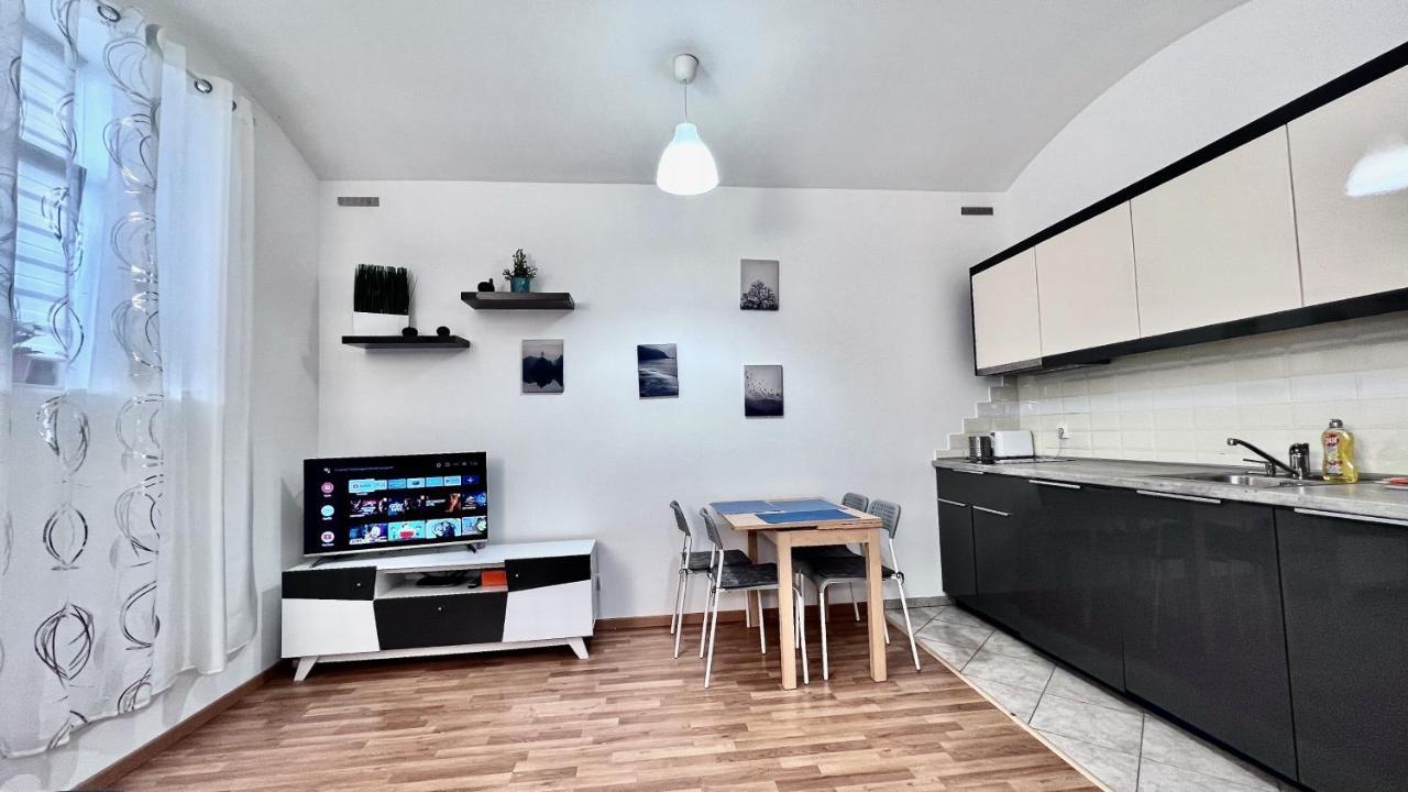 Ground Floor Apartment プラハ エクステリア 写真