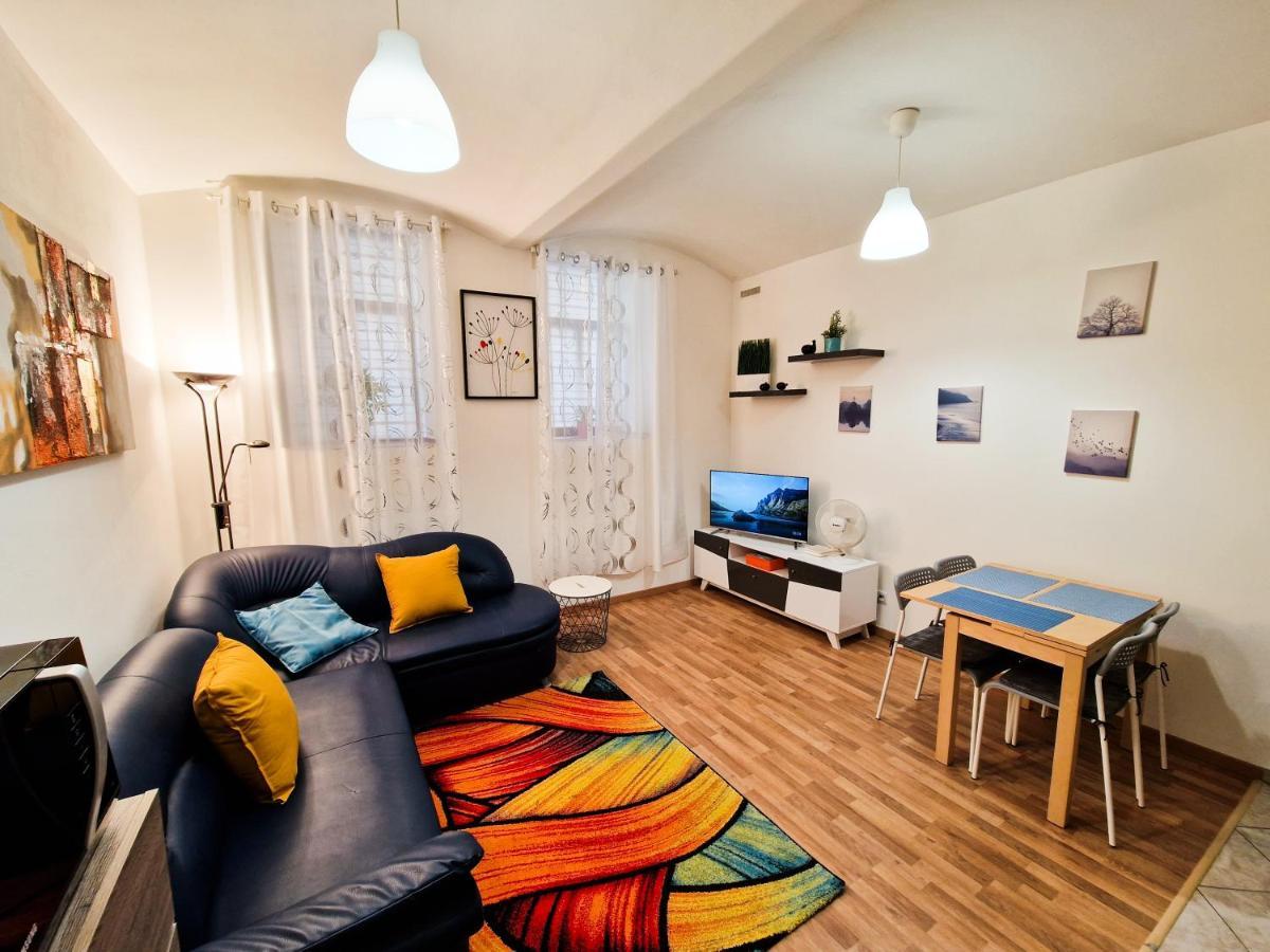 Ground Floor Apartment プラハ エクステリア 写真