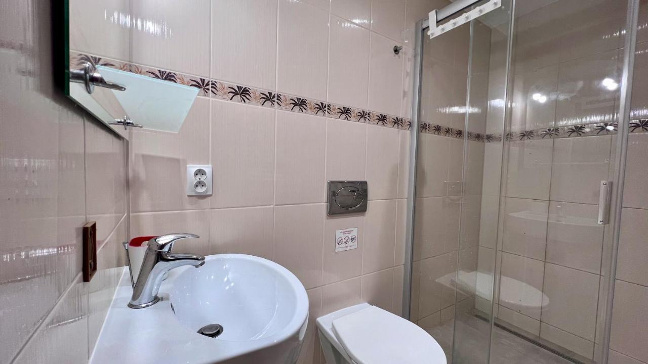 Ground Floor Apartment プラハ エクステリア 写真